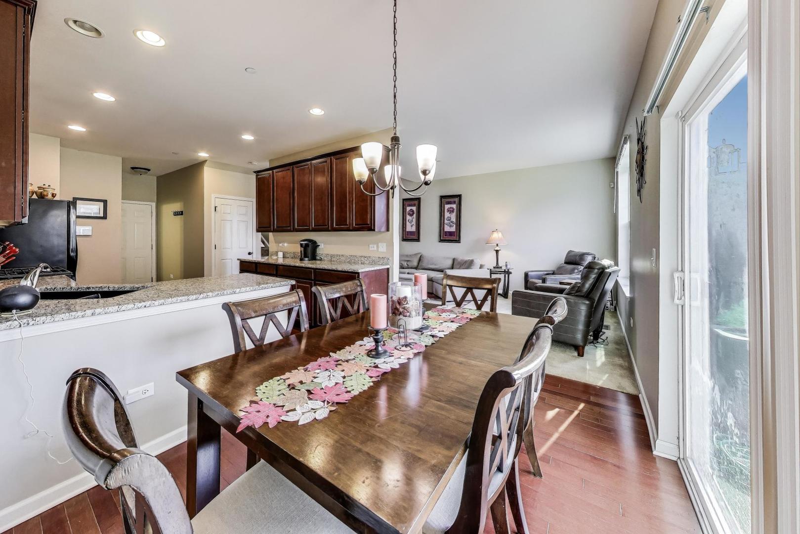 222 Owen Street, Matteson, IL 60443