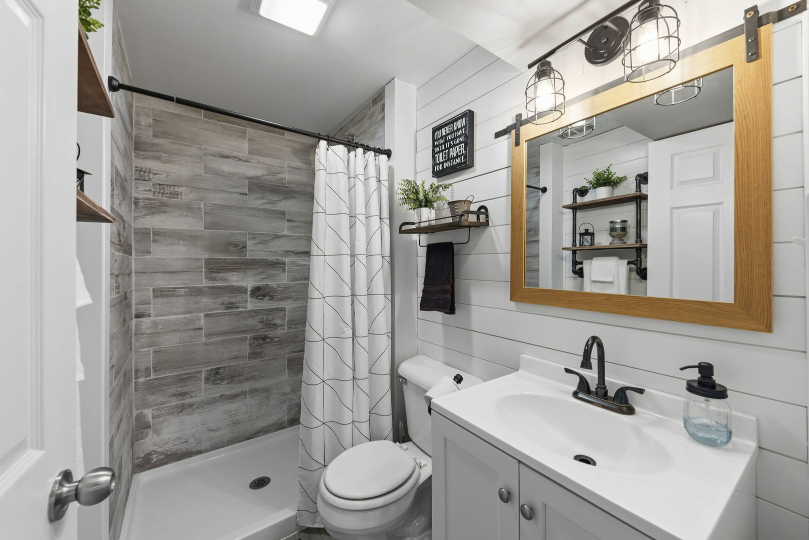 2328 Thunder Gulch Road, Montgomery, IL 60538