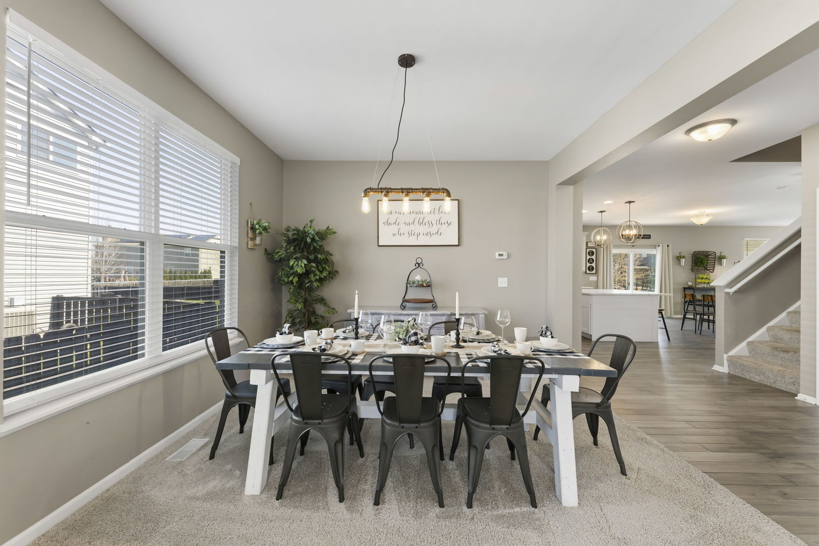 2328 Thunder Gulch Road, Montgomery, IL 60538