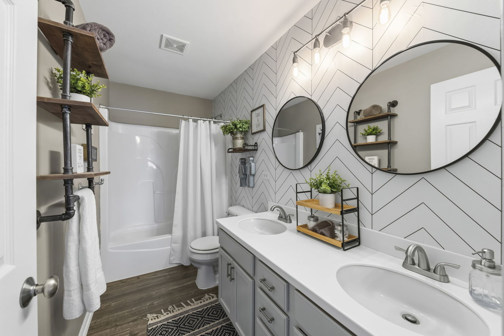 2328 Thunder Gulch Road, Montgomery, IL 60538