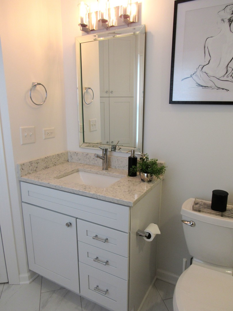 1863 Castle Pines Circle, Elgin, IL 60123