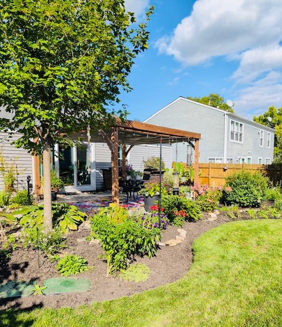 1863 Castle Pines Circle, Elgin, IL 60123