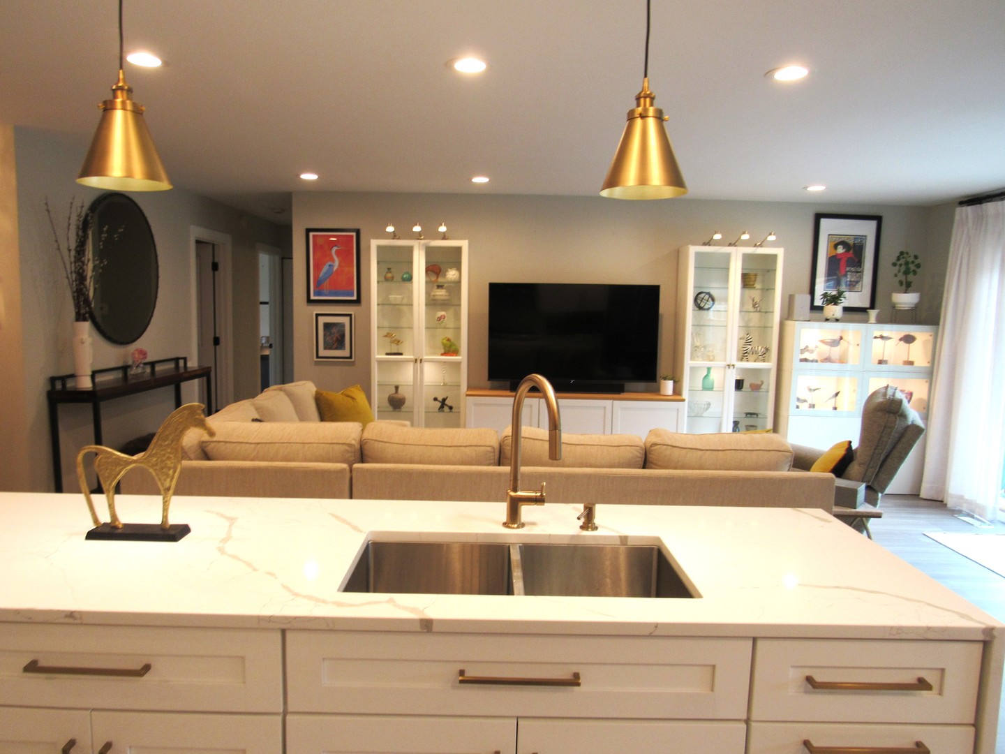 1863 Castle Pines Circle, Elgin, IL 60123