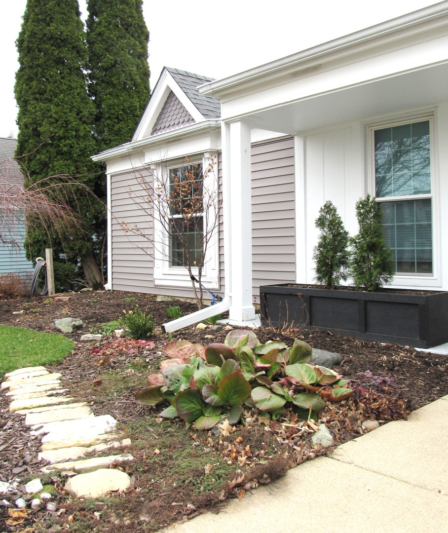 1863 Castle Pines Circle, Elgin, IL 60123