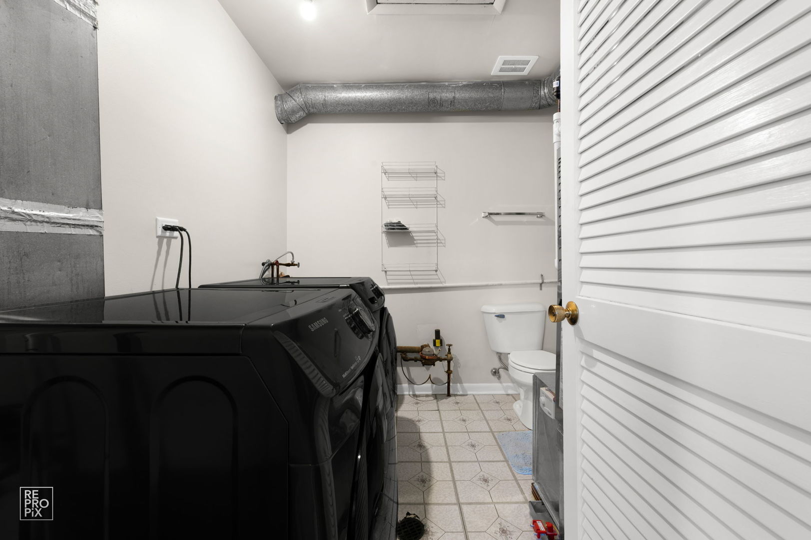 4433 Madison Avenue, Brookfield, IL 60513