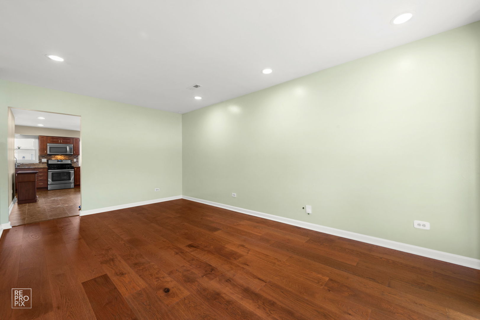 4433 Madison Avenue, Brookfield, IL 60513