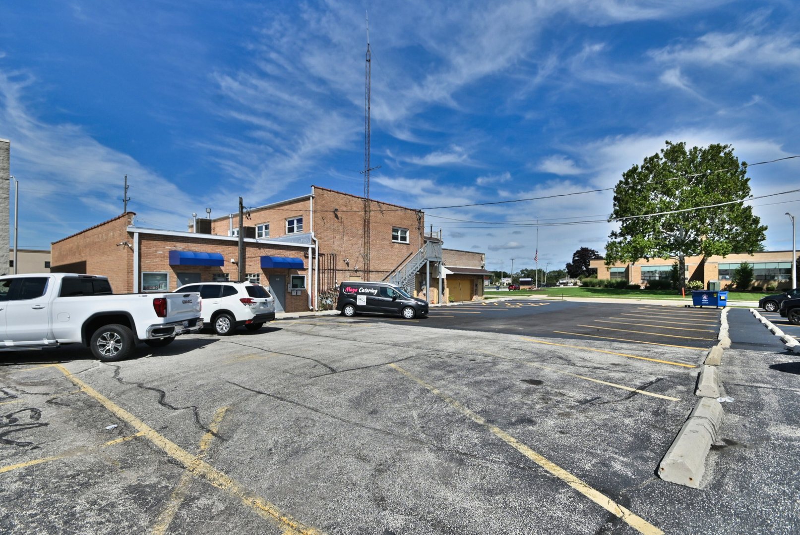 329-31 N Addison Road, Addison, IL 60101