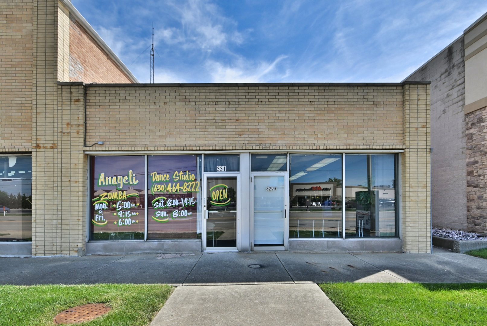 329-31 N Addison Road, Addison, IL 60101