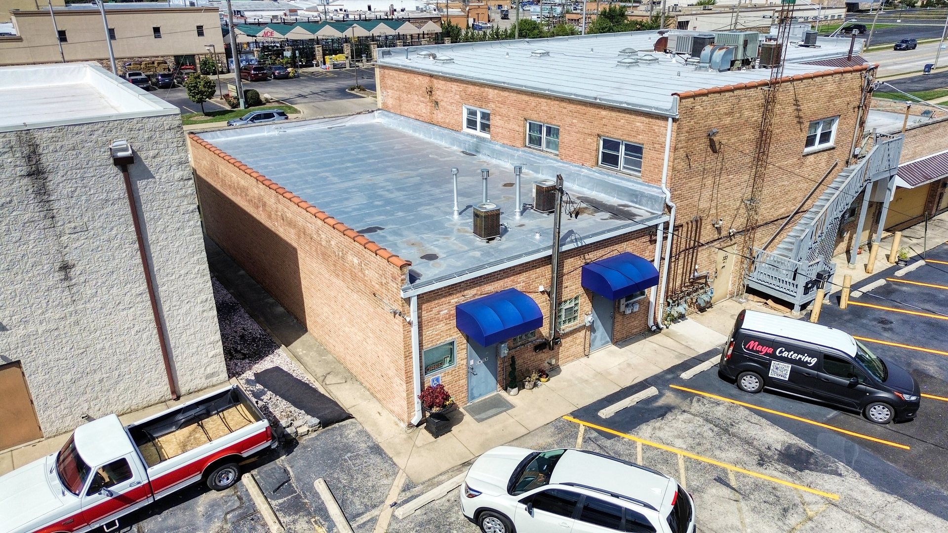 329-31 N Addison Road, Addison, IL 60101