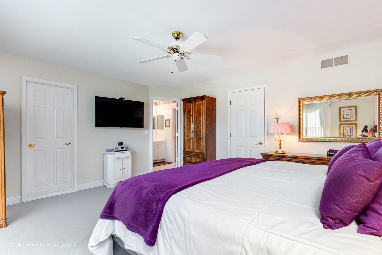 2737 Cameron Court, Darien, IL 60561