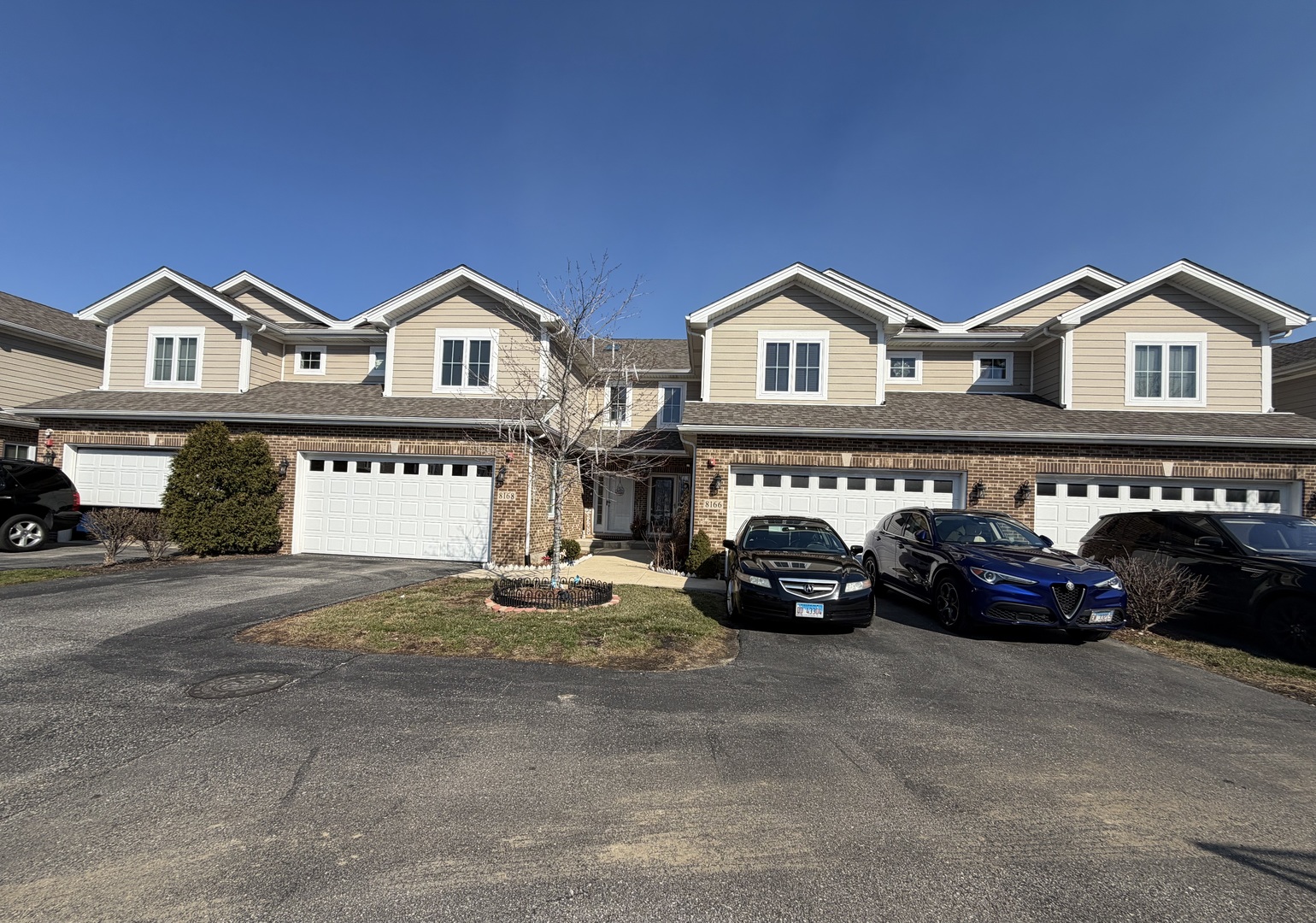 8166 W 87th Street #8166, Hickory Hills, IL 60457