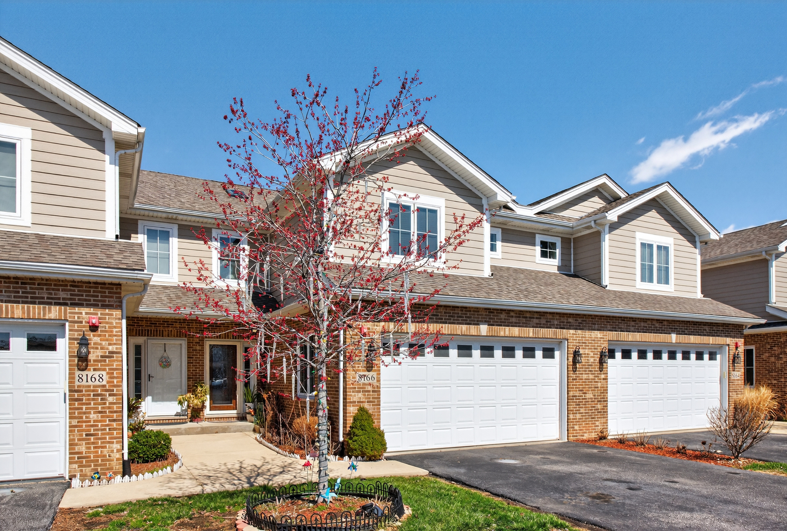 8166 W 87th Street #8166, Hickory Hills, IL 60457