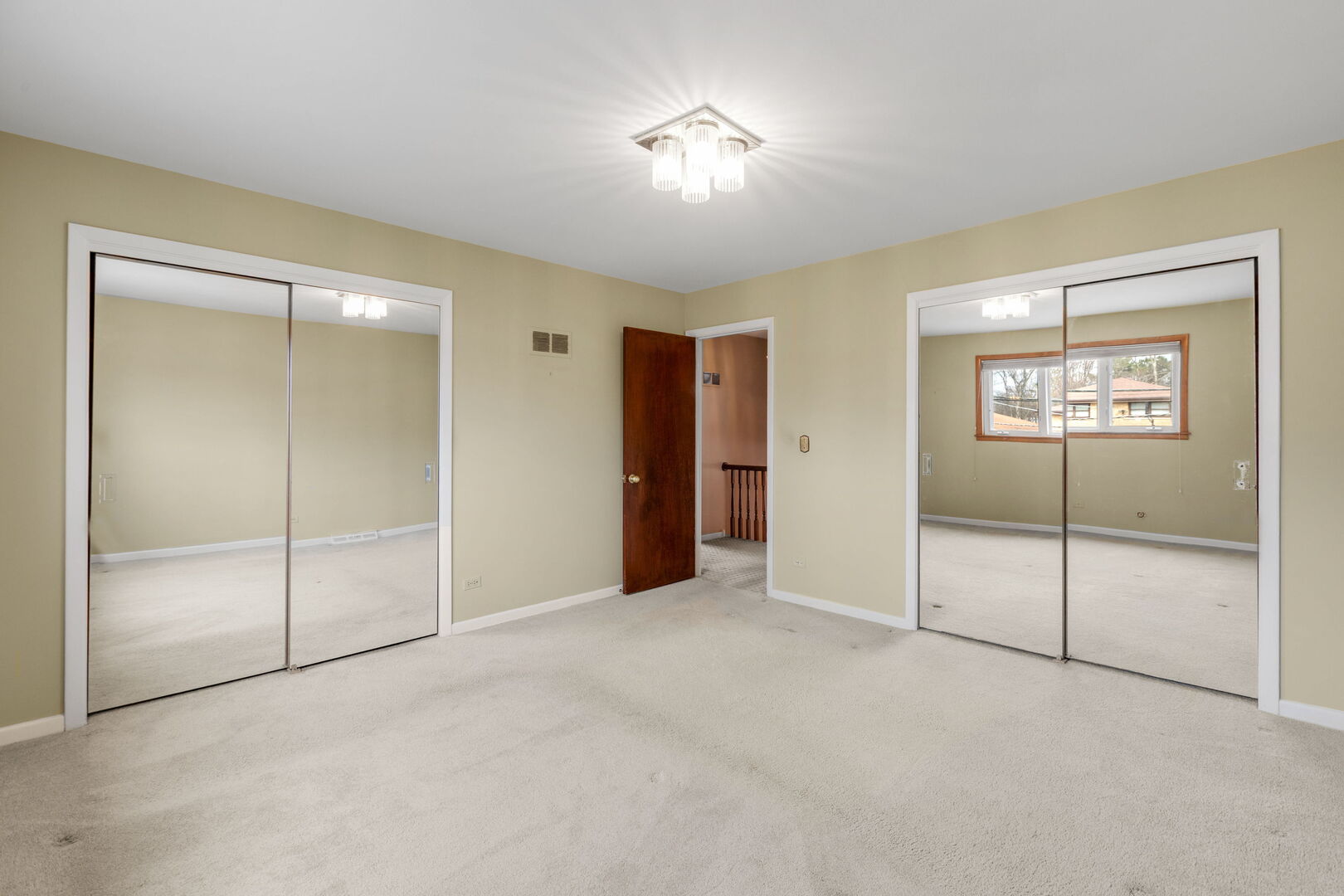 601 Lavergne Avenue, Wilmette, IL 60091