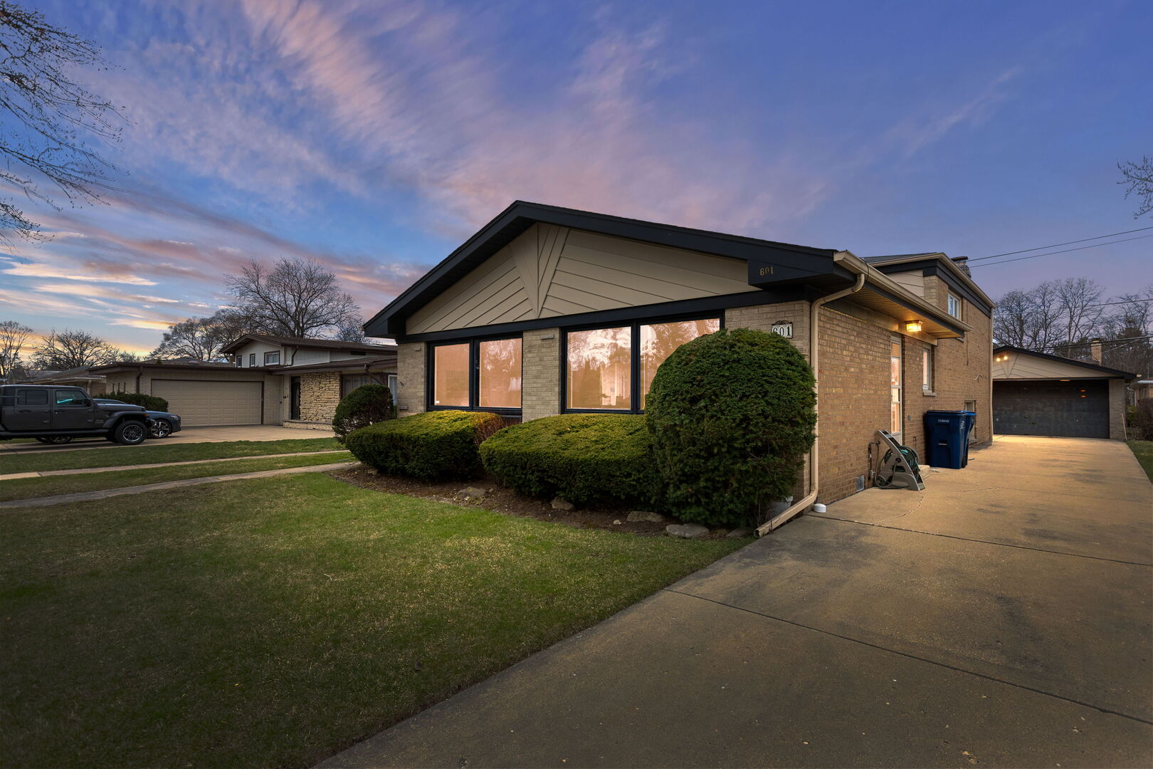 601 Lavergne Avenue, Wilmette, IL 60091