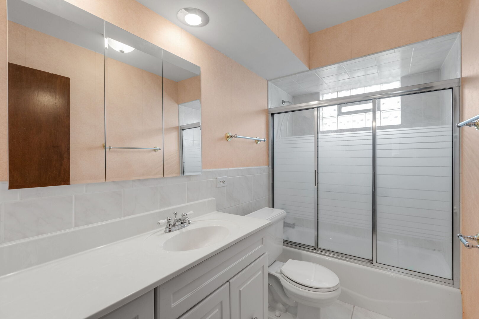 601 Lavergne Avenue, Wilmette, IL 60091