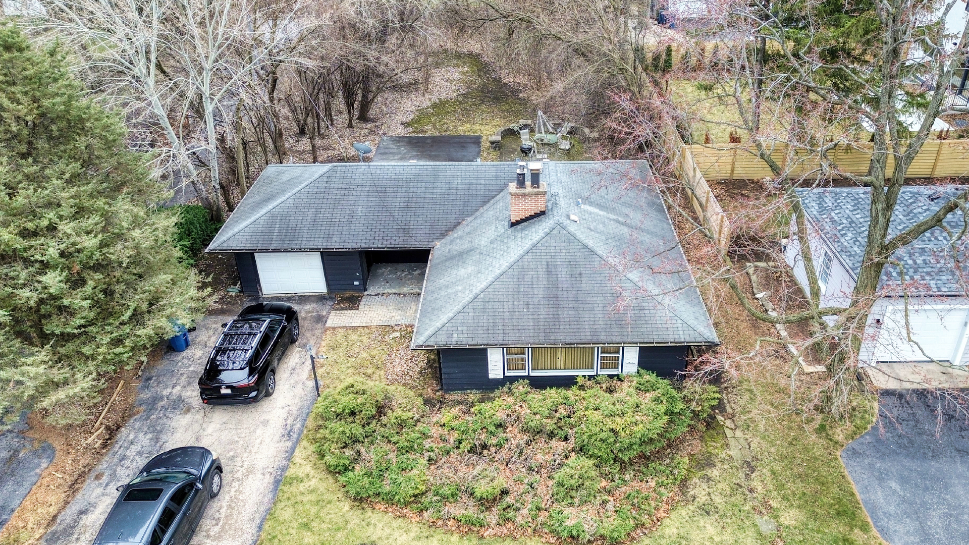 270 E Saint Charles Road, Elmhurst, IL 60126