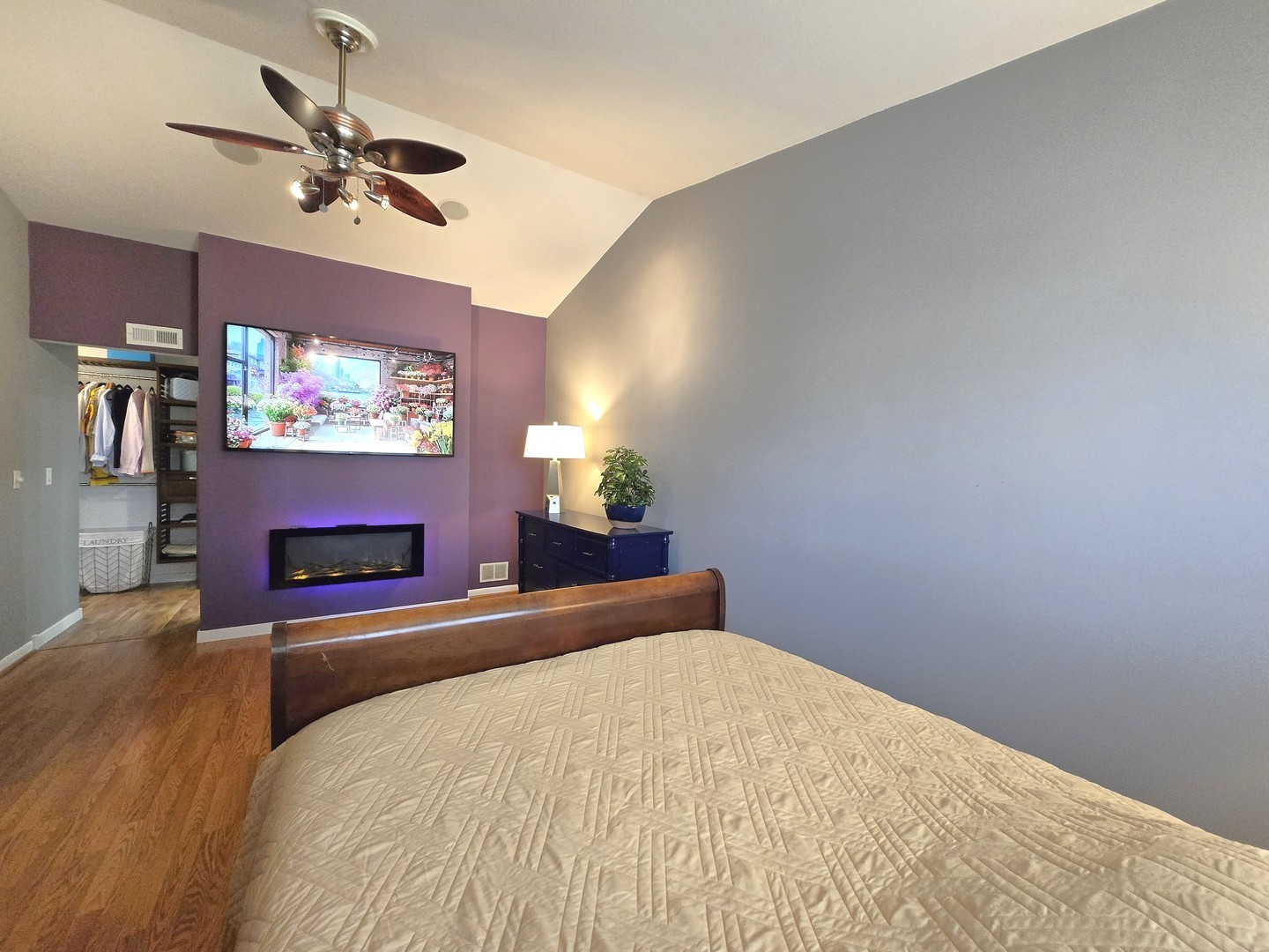 358 Westgate Terrace, Streamwood, IL 60107