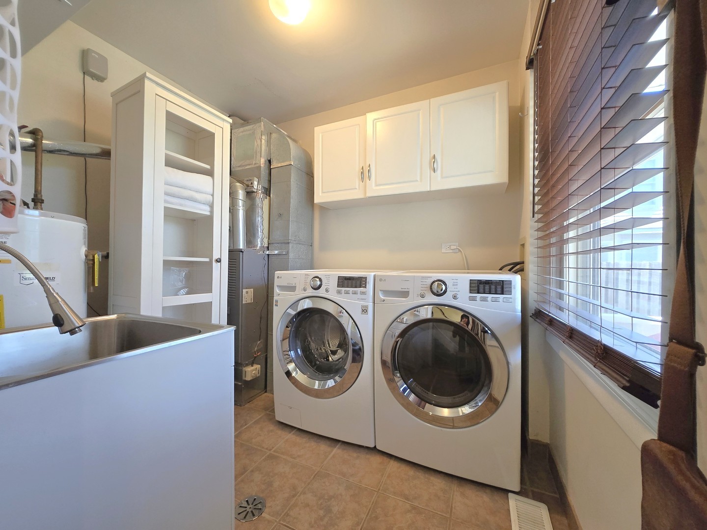 358 Westgate Terrace, Streamwood, IL 60107