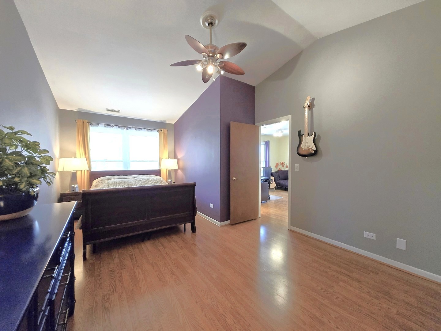 358 Westgate Terrace, Streamwood, IL 60107