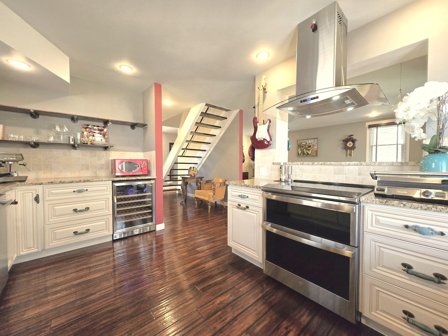 358 Westgate Terrace, Streamwood, IL 60107