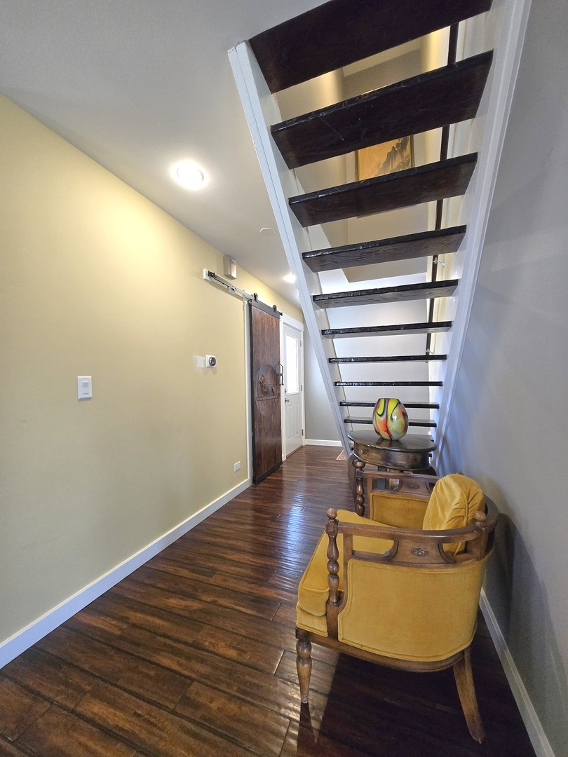 358 Westgate Terrace, Streamwood, IL 60107