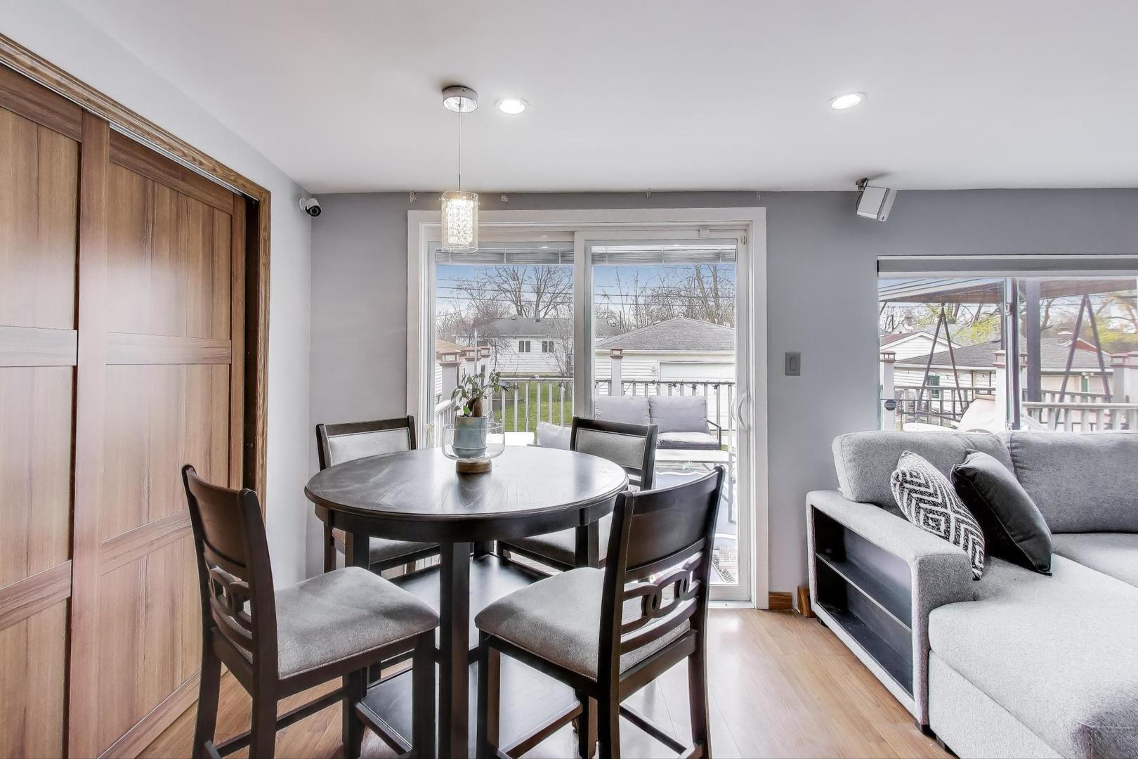 4445 Grove Avenue, Stickney, IL 60402