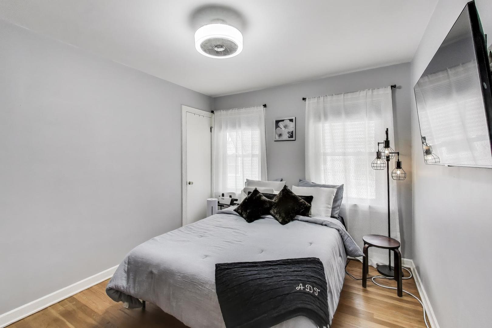 4445 Grove Avenue, Stickney, IL 60402