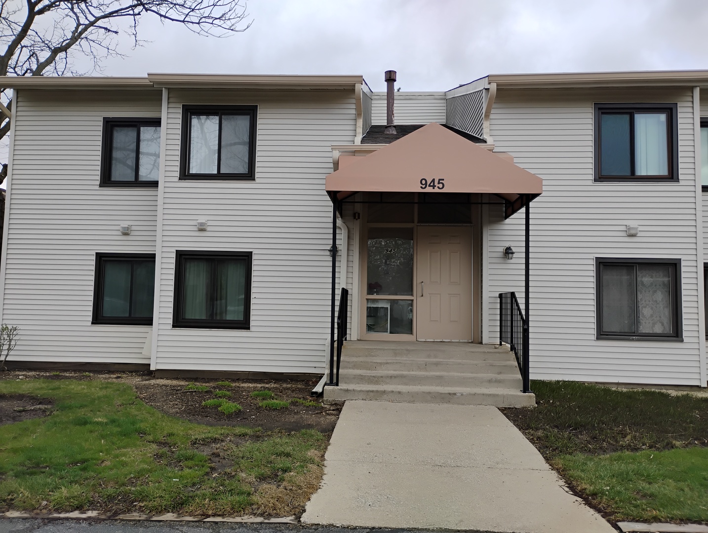 945 Commonwealth Court #4, Vernon Hills, IL 60061