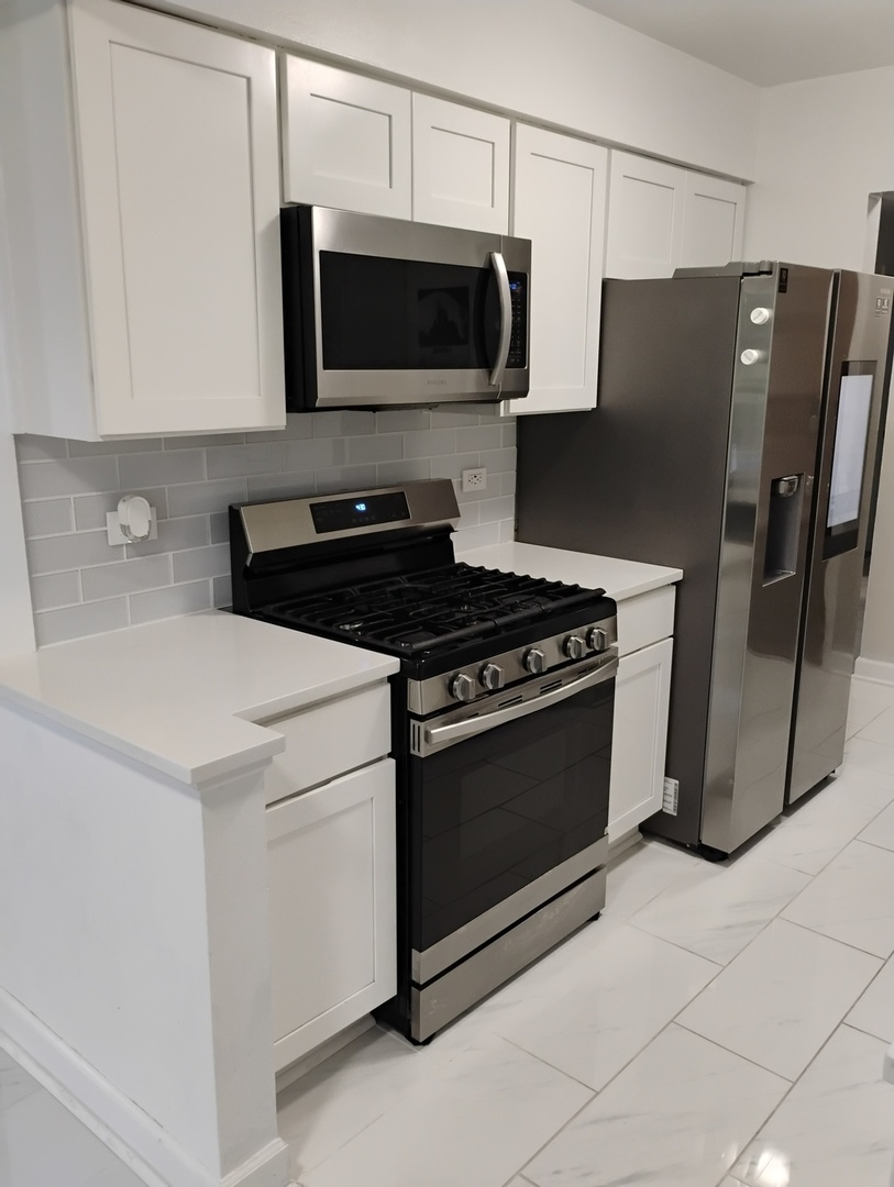 945 Commonwealth Court #4, Vernon Hills, IL 60061