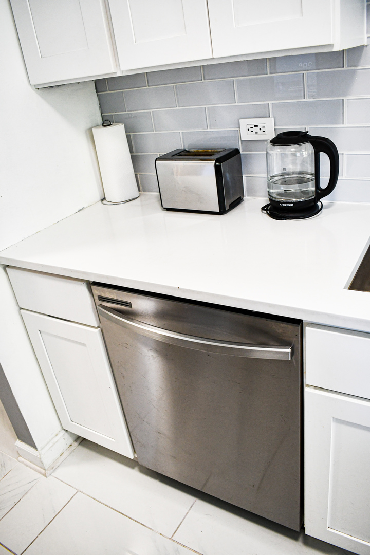 945 Commonwealth Court #4, Vernon Hills, IL 60061