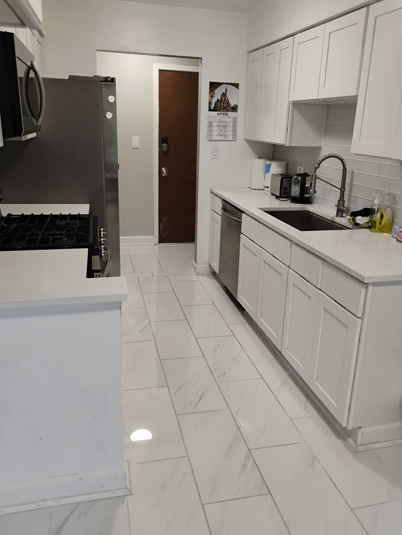 945 Commonwealth Court #4, Vernon Hills, IL 60061