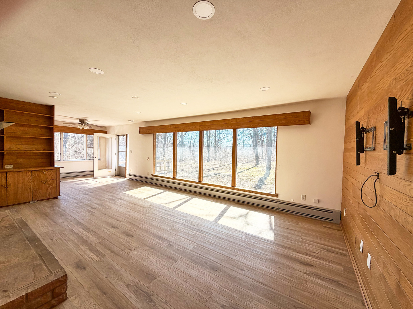 25W621 Indian Hill Woods Drive, Naperville, IL 60563