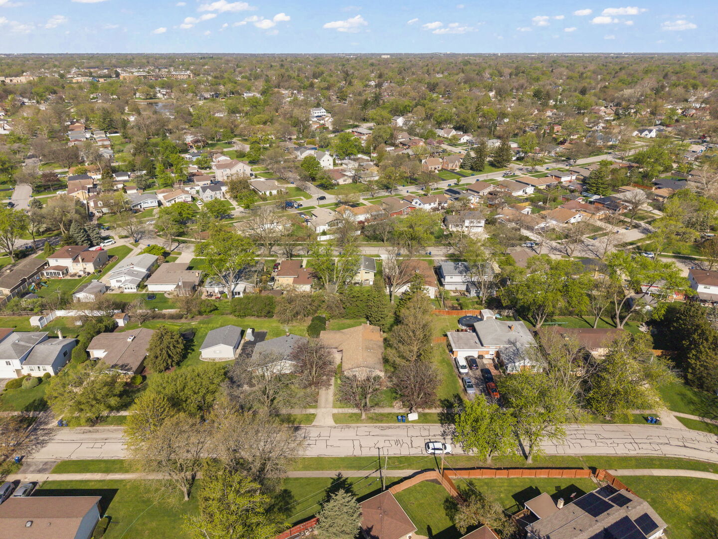 222 E Julia Drive, Villa Park, IL 60181