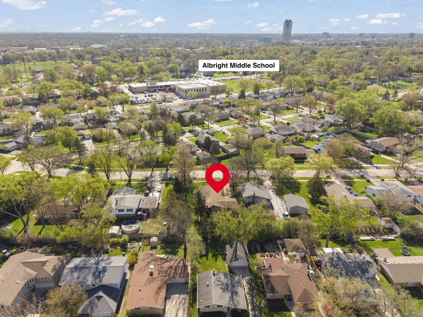 222 E Julia Drive, Villa Park, IL 60181