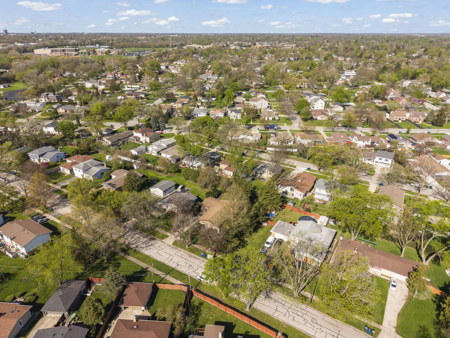 222 E Julia Drive, Villa Park, IL 60181