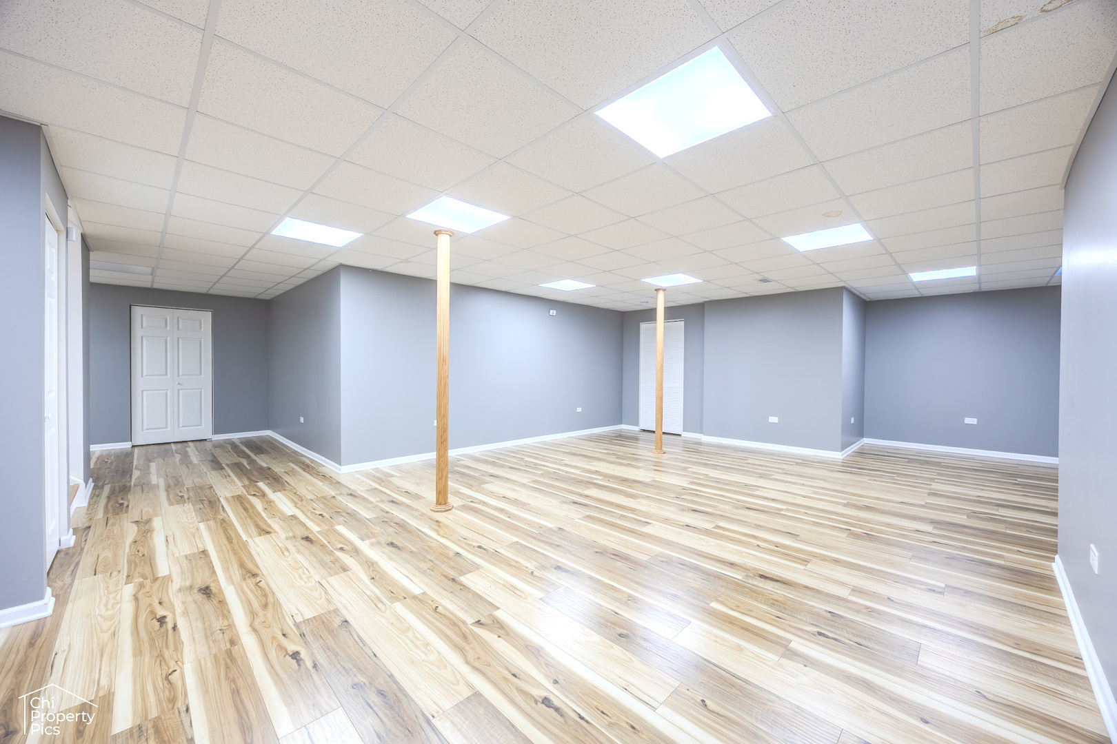 252 Balmoral Court, Glendale Heights, IL 60139