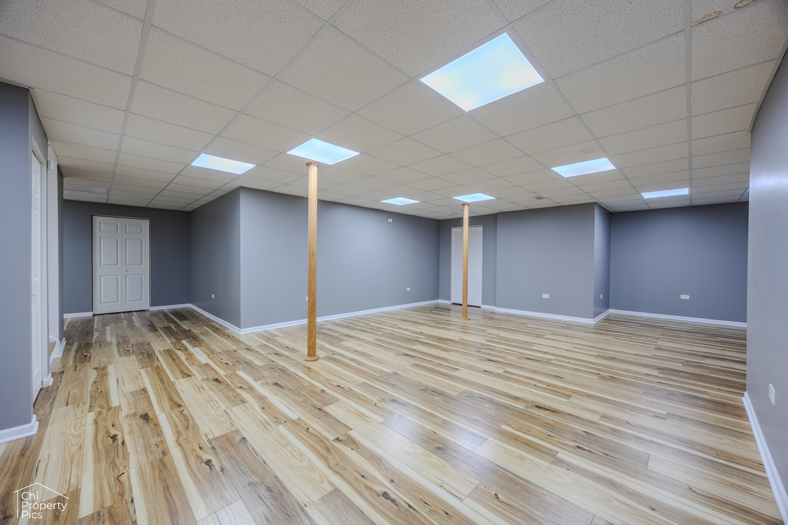 252 BALMORAL Court, Glendale Heights, IL 60139