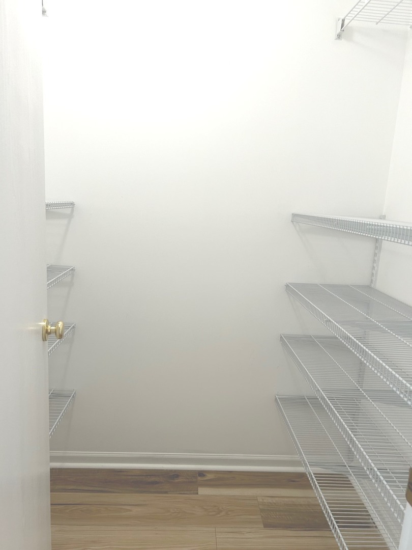 252 Balmoral Court, Glendale Heights, IL 60139