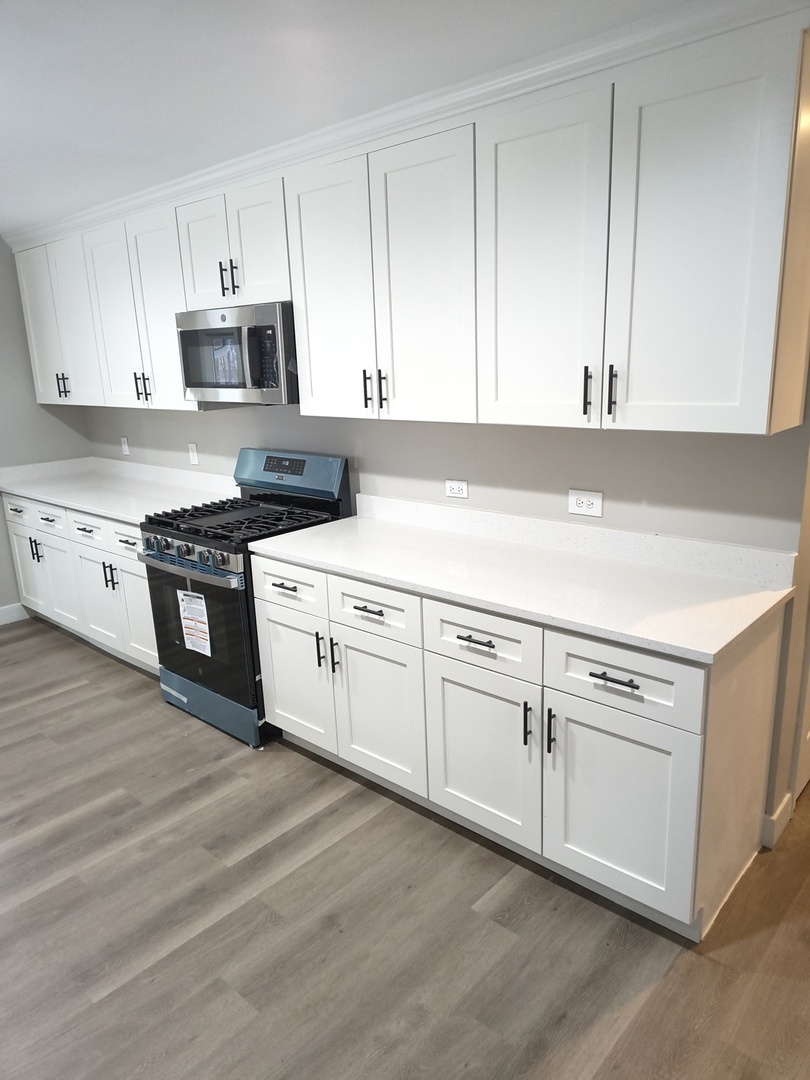 1803 Riverside Drive, McHenry, IL 60050