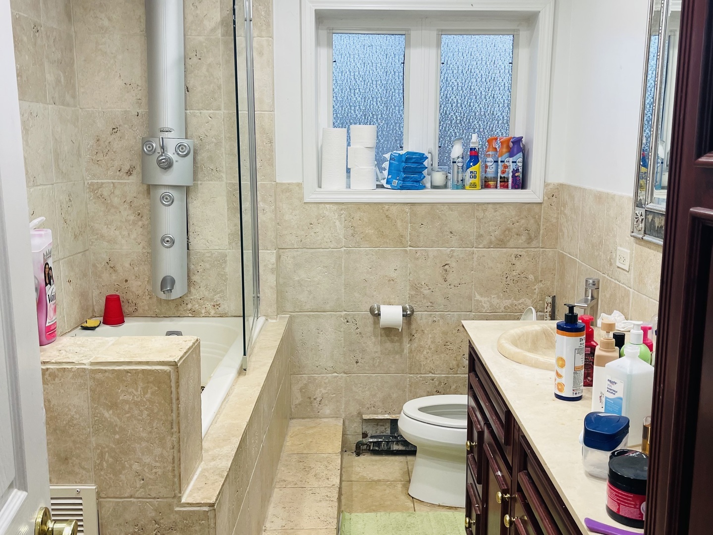 8925 Oriole Avenue, Morton Grove, IL 60053