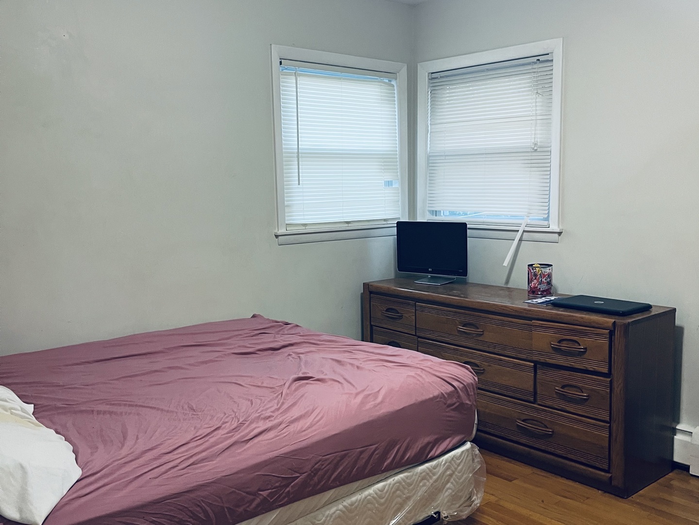 8925 Oriole Avenue, Morton Grove, IL 60053