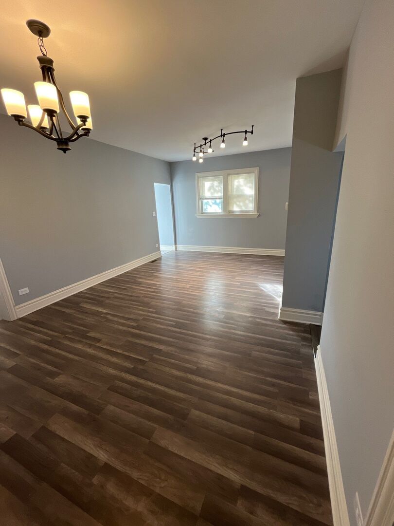 7438 S Champlain Avenue, Chicago, IL 60619