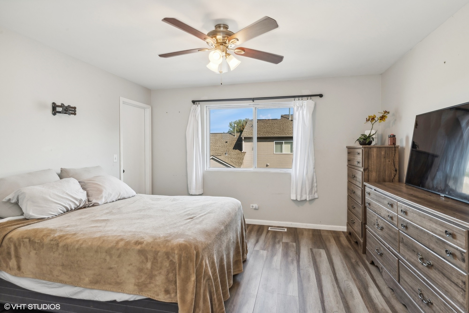 31663 Tallgrass Court, Lakemoor, IL 60051