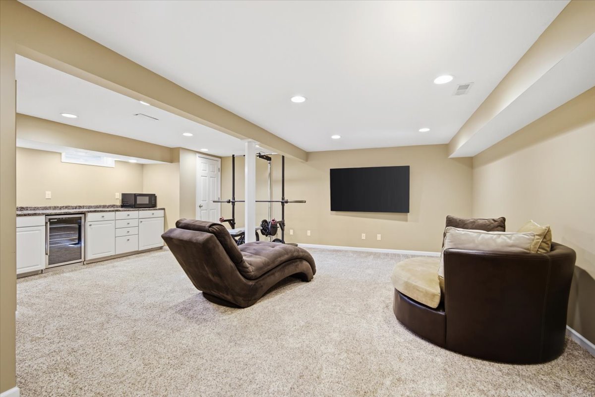 8656 Prairie Trail, Bloomington, IL 61705