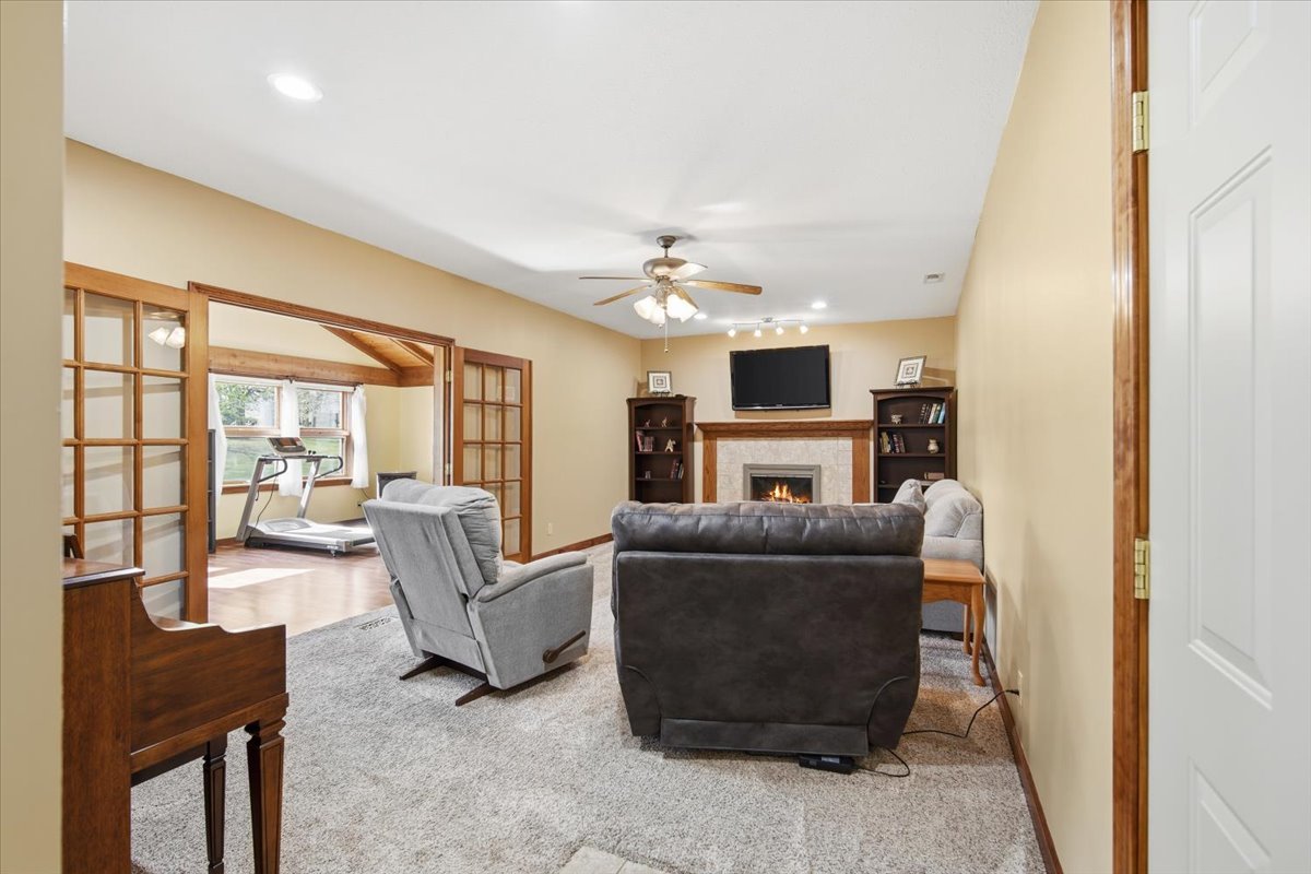 8656 Prairie Trail, Bloomington, IL 61705