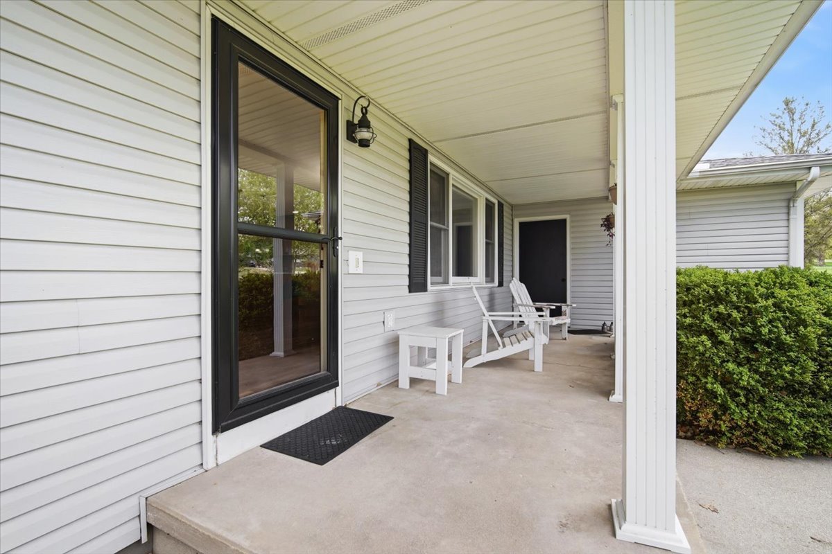 8656 Prairie Trail, Bloomington, IL 61705