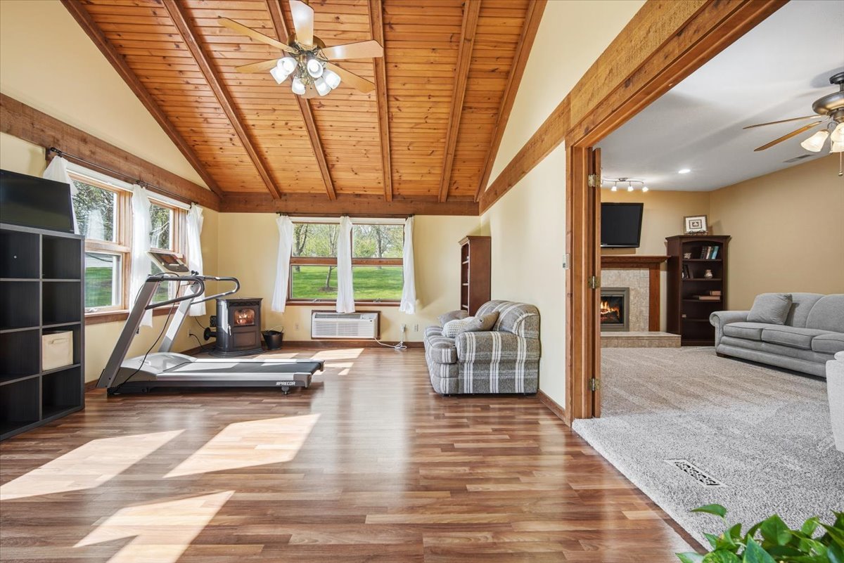 8656 Prairie Trail, Bloomington, IL 61705