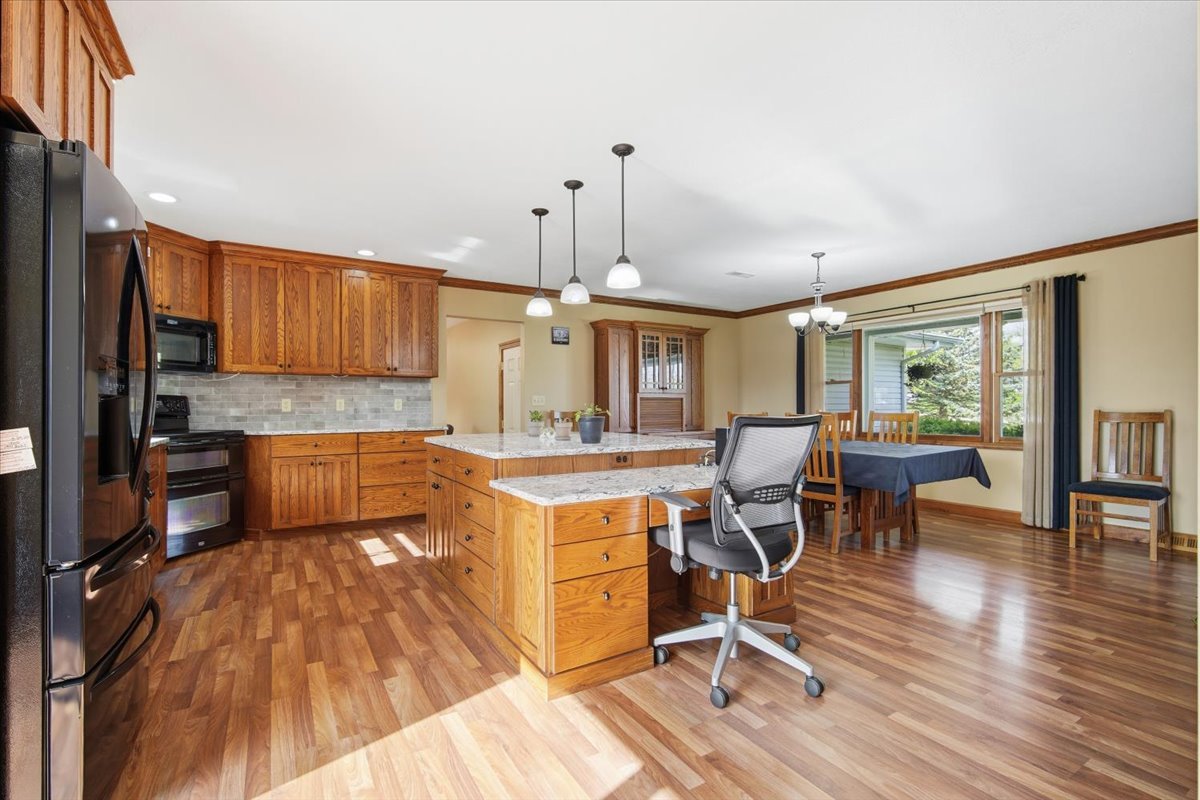 8656 Prairie Trail, Bloomington, IL 61705