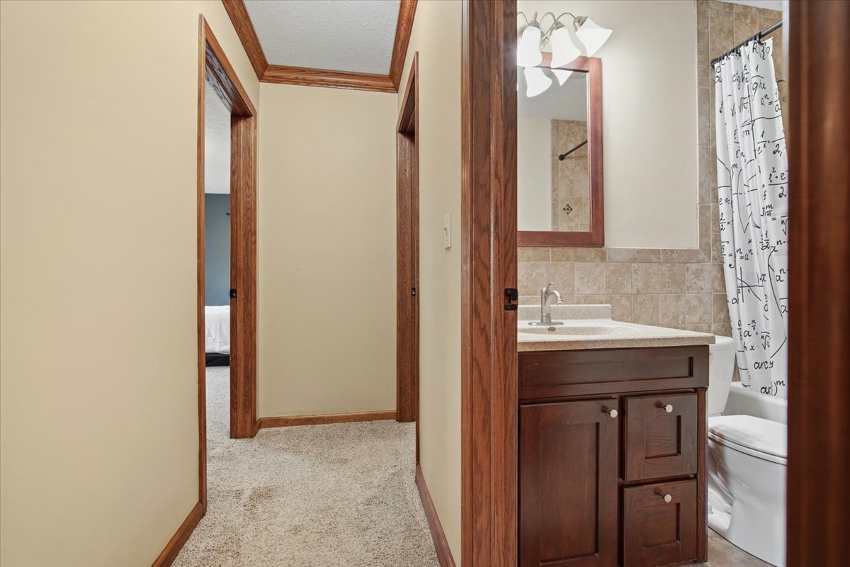 8656 Prairie Trail, Bloomington, IL 61705