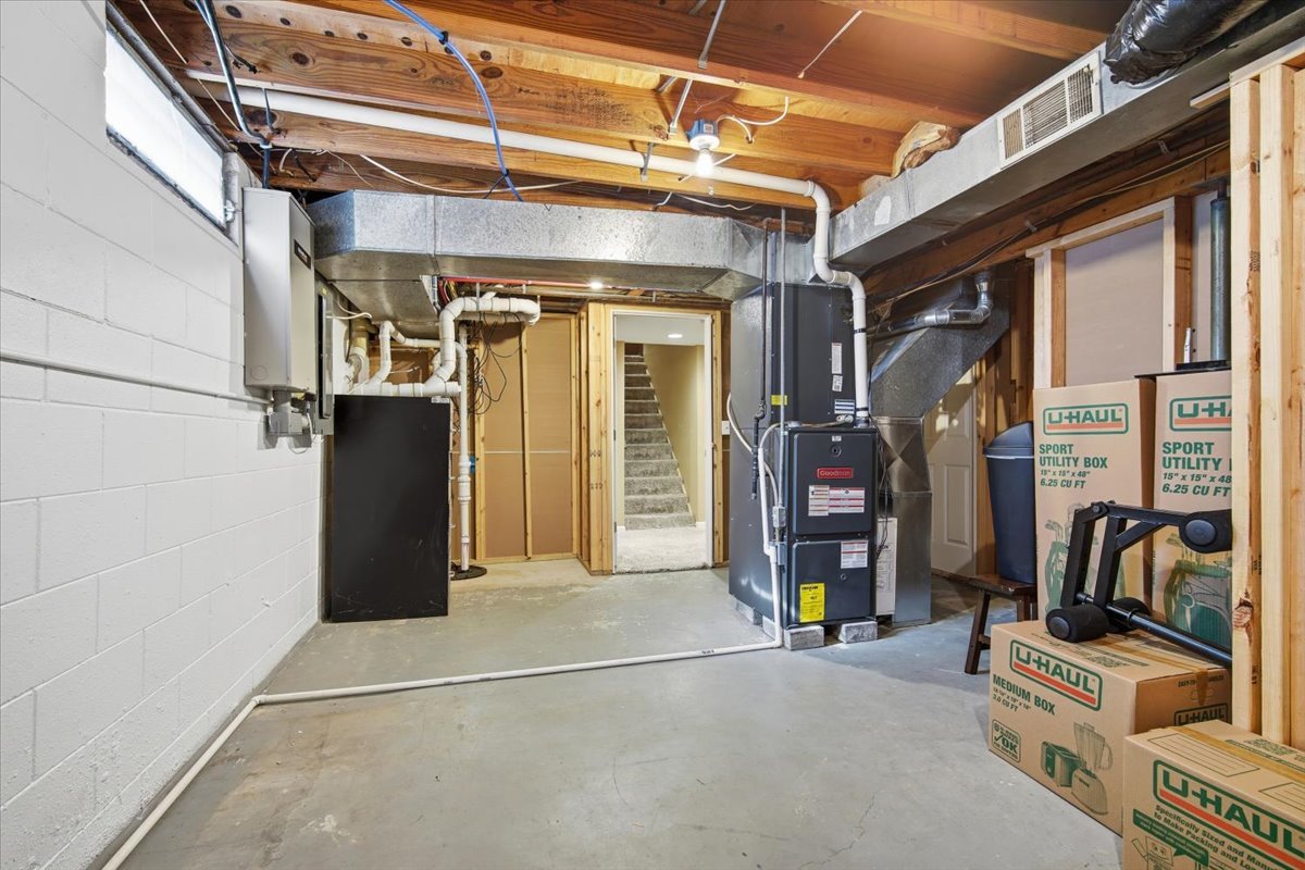 8656 Prairie Trail, Bloomington, IL 61705